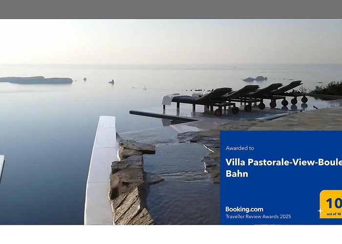 Villa Pastorale-view-boule Bahn